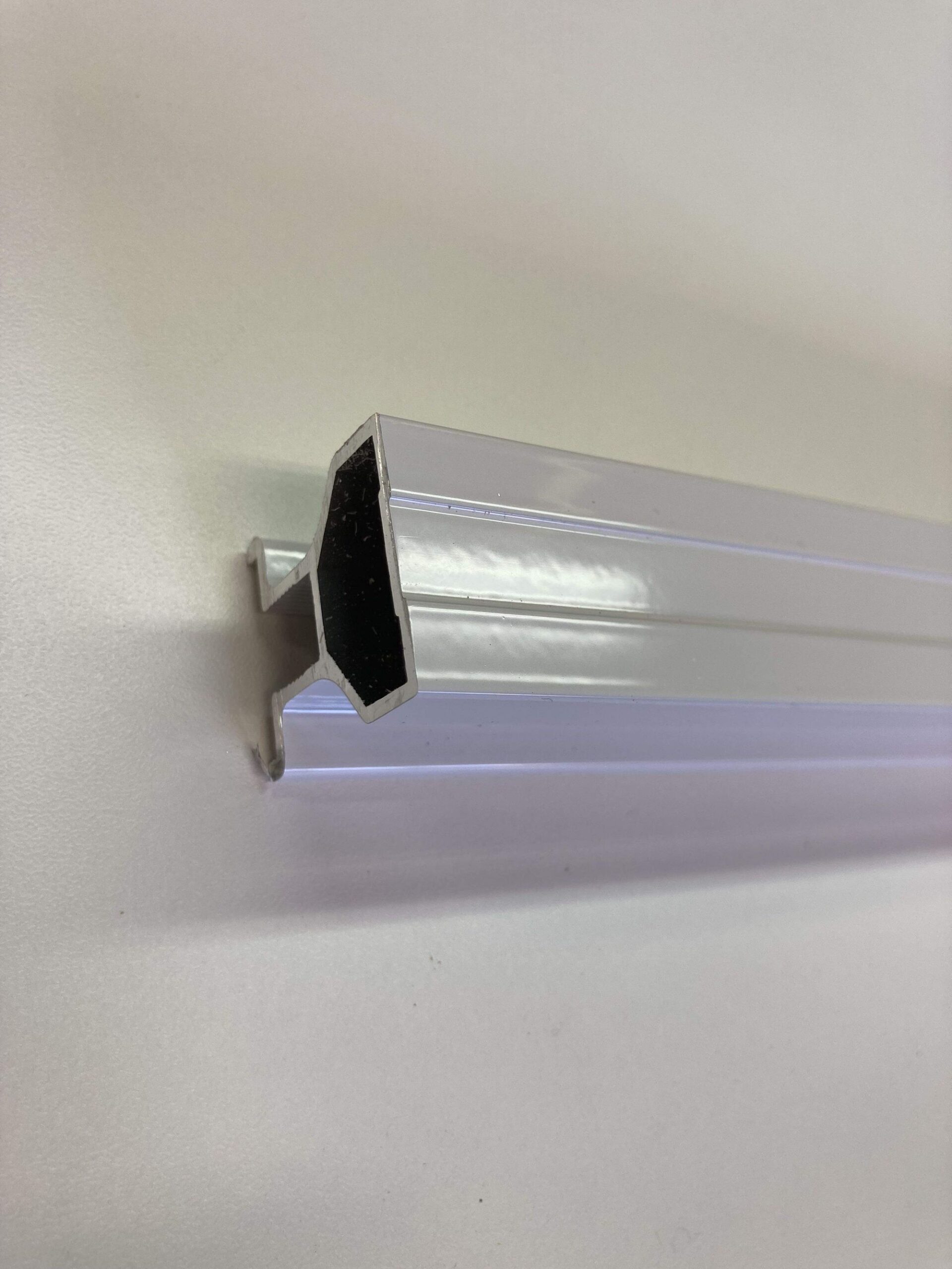 White door profile