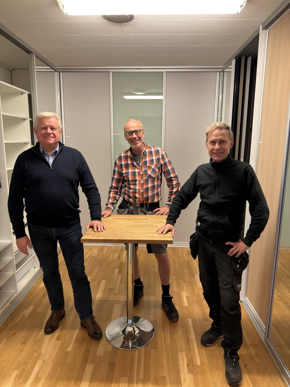 Teamet på Roland System i verkstaden på Agnesfridsvägen
